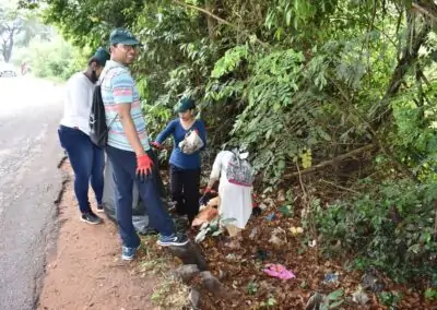 Students take up street cleaning drive