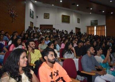 Junior MBA students give cultural farewell to seniors