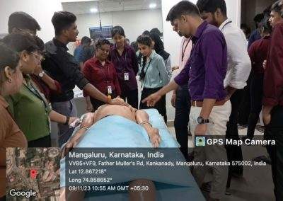 Soft Tech students visit FMRC and simulation lab