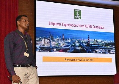 Placement Cell hosts session on ‘employer expectations from a candidate