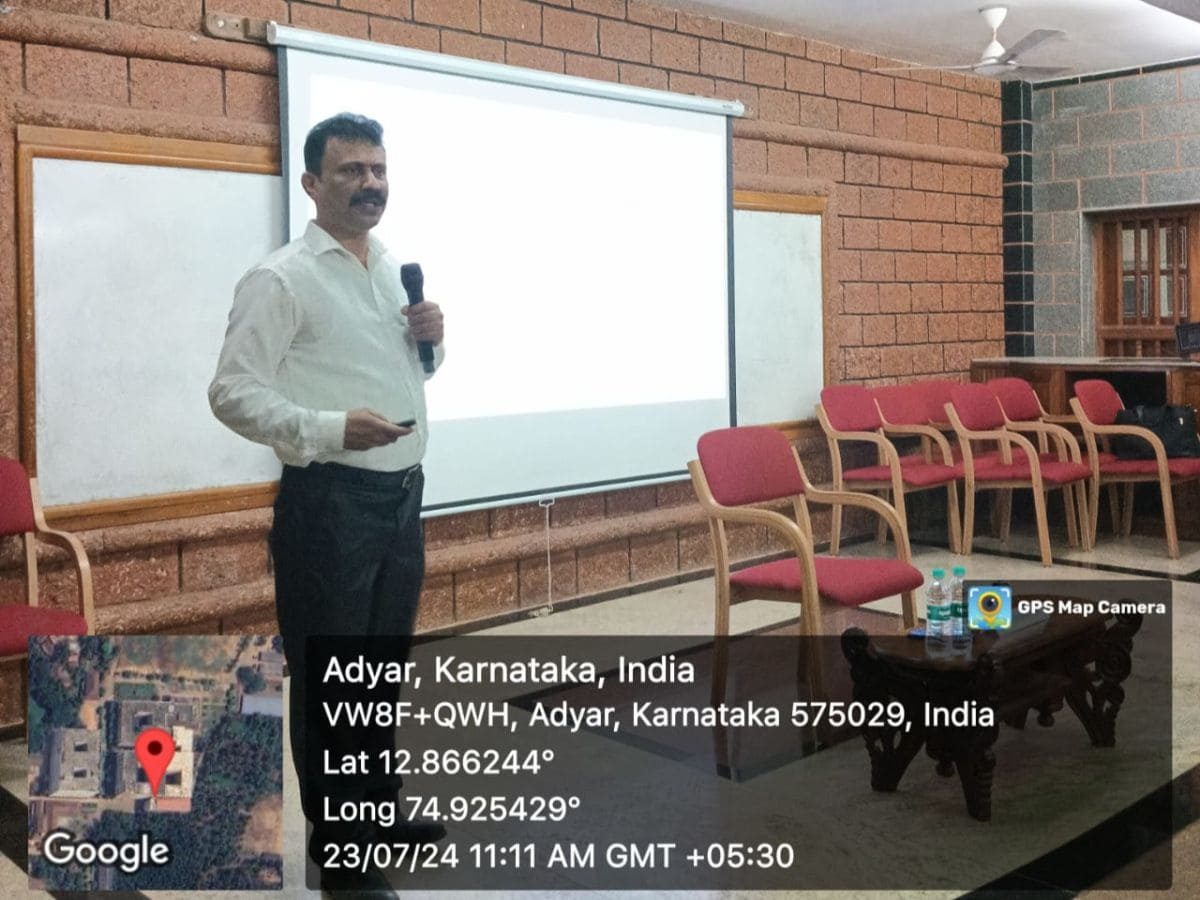 Dr Rakesh Kumar conducts training session on Computer Awareness