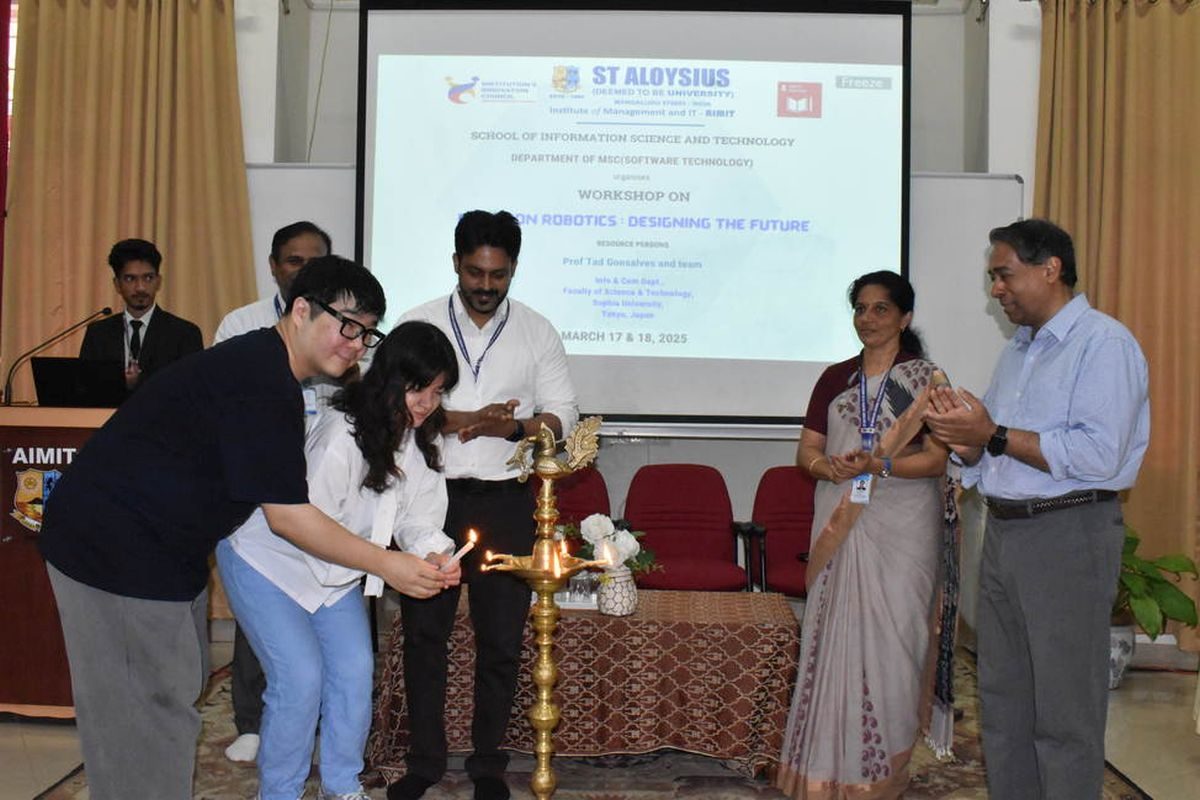 Workshop on Hands on Robotics Designing the Future