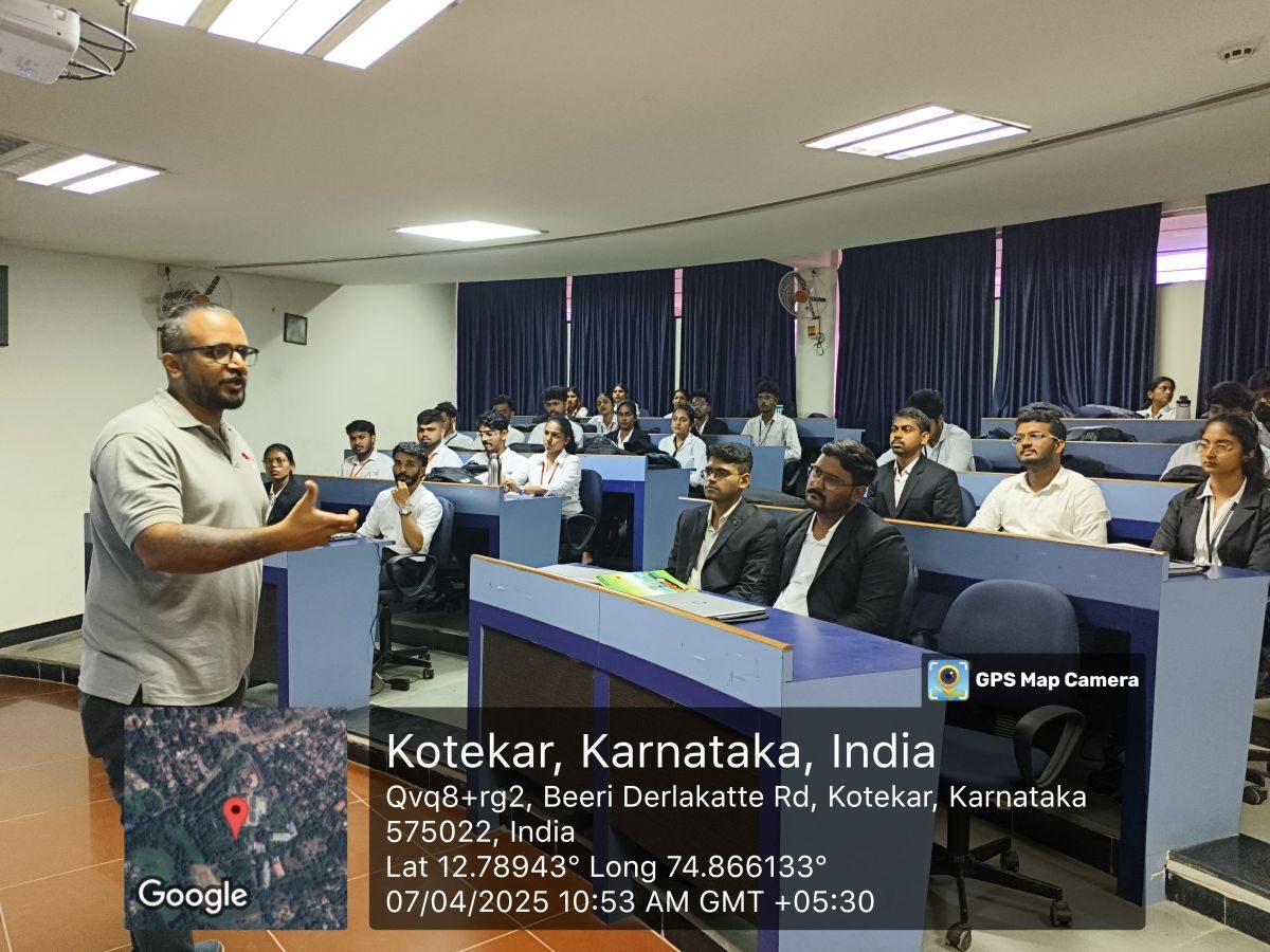AIMIT Hosts Intensive Digital Marketing Workshop in Collaboration with HiveMinds